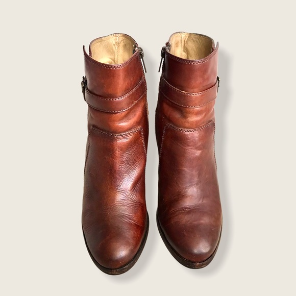 Frye Pattie Cognac Leather Belt Cute Ankle Booties - Picture 11 of 16